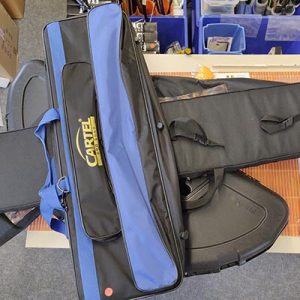 Taschen und Koffer für Bögen